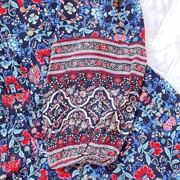 American Eagle Peasant Romper Blue and Red Floral Print - Picture 3 of 7